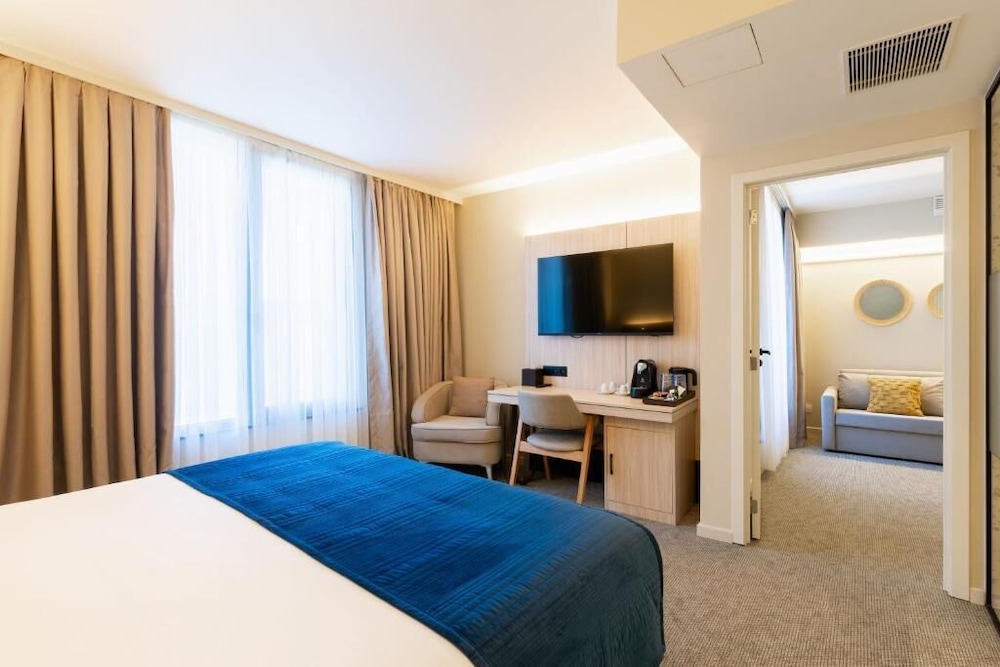 the liman hotel