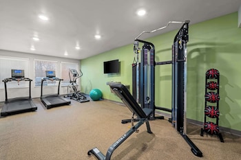 Woodspring Suites Loves Park Rockford,,3 star