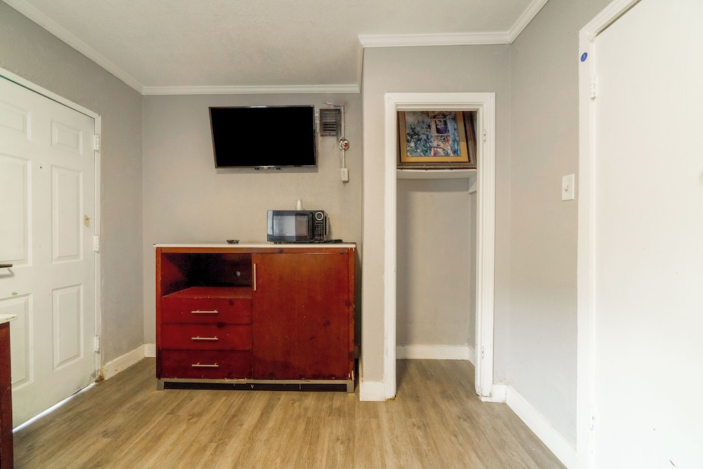 alamo oasis inn and suites by oyo san antonio