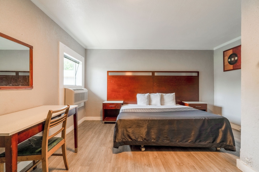 alamo oasis inn and suites by oyo san antonio