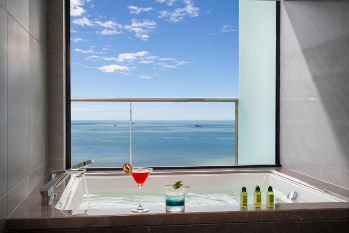 crowne plaza sanya yazhou bay by ihg