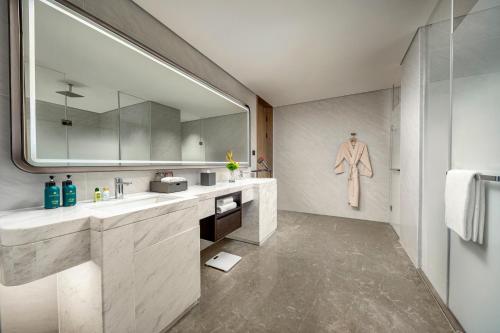 crowne plaza sanya yazhou bay by ihg