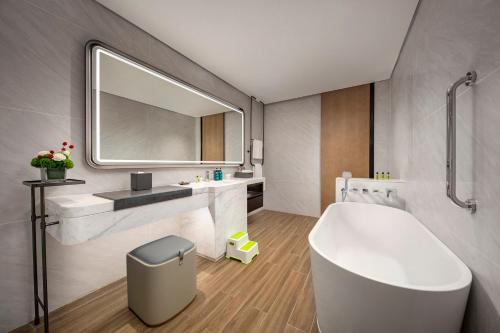 crowne plaza sanya yazhou bay by ihg