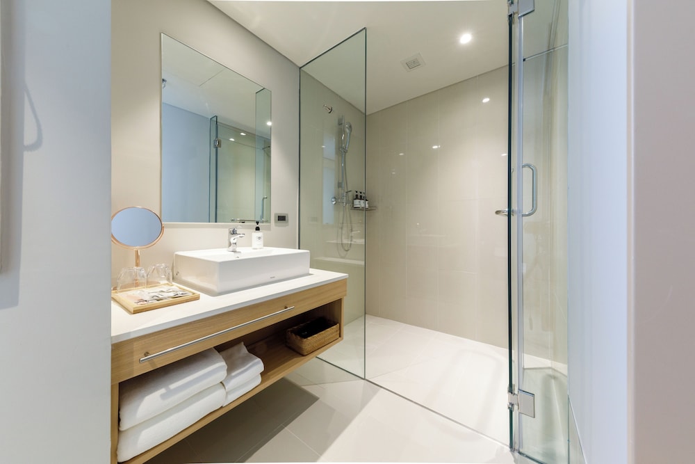 nishitetsu hotel croom bangkok silom