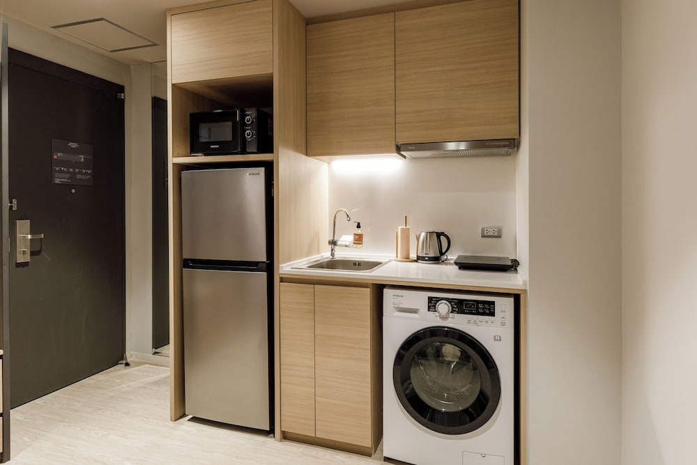 nishitetsu hotel croom bangkok silom