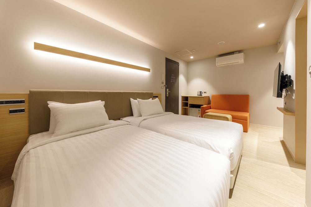 nishitetsu hotel croom bangkok silom