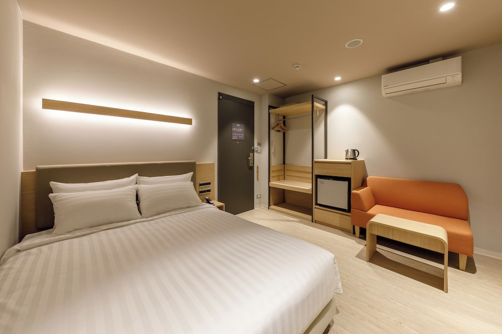 nishitetsu hotel croom bangkok silom