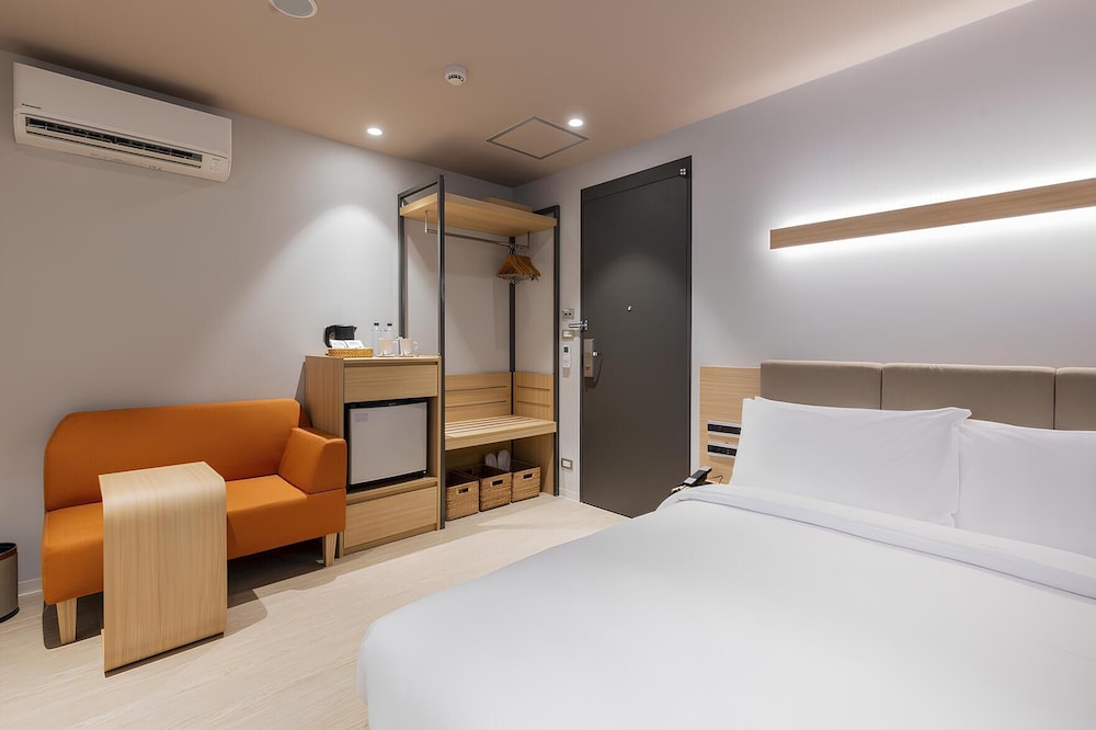 nishitetsu hotel croom bangkok silom