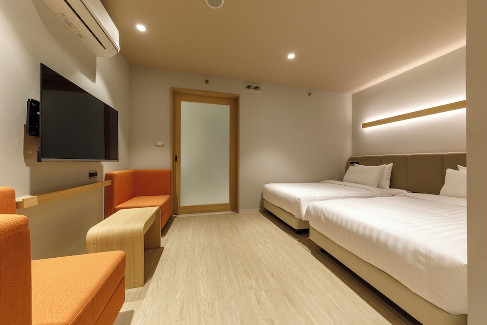 nishitetsu hotel croom bangkok silom