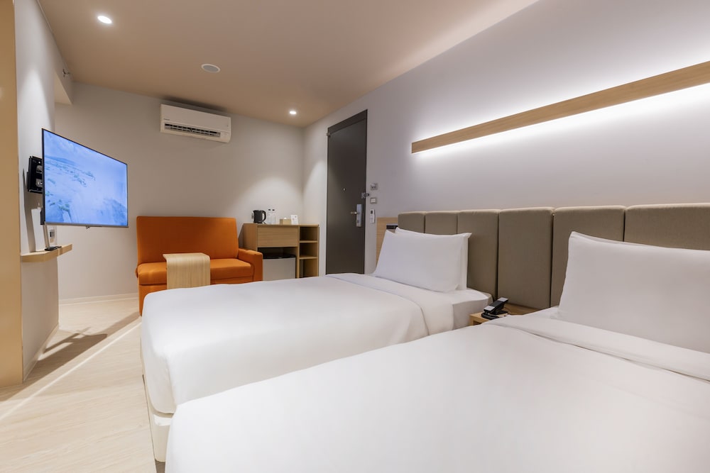 nishitetsu hotel croom bangkok silom