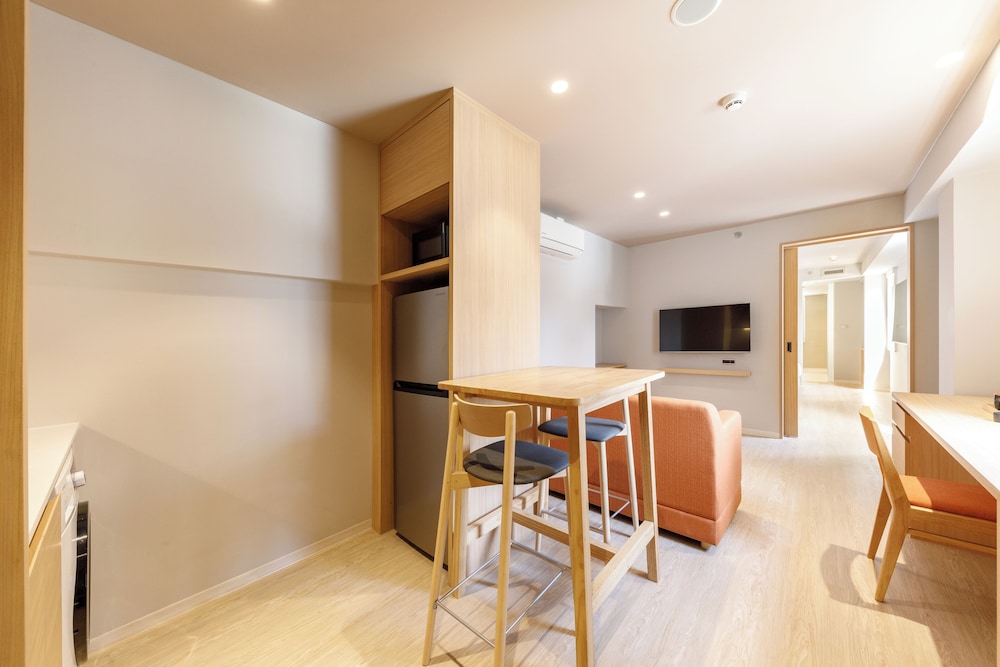 nishitetsu hotel croom bangkok silom