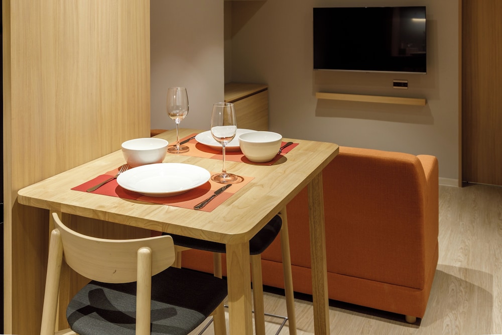 nishitetsu hotel croom bangkok silom