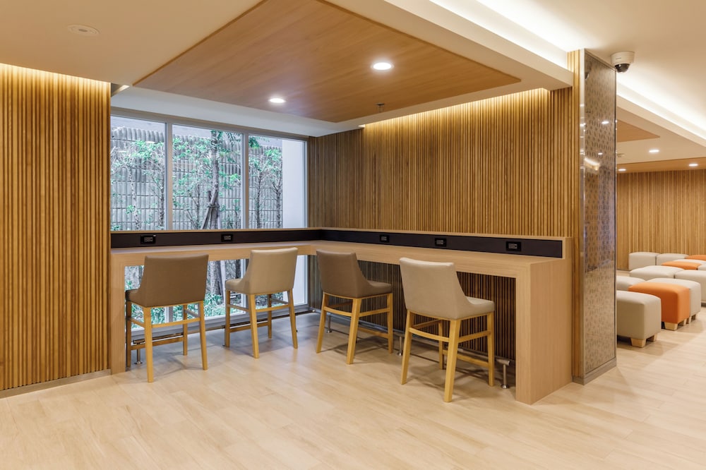 nishitetsu hotel croom bangkok silom