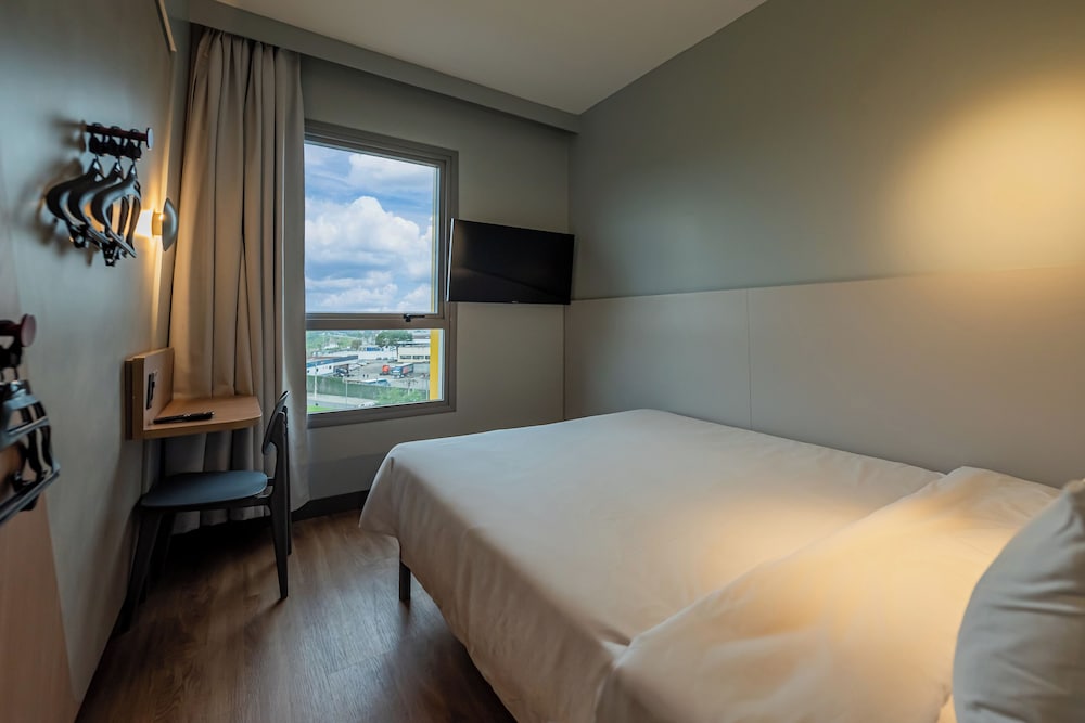 ibis budget guarulhos aeroporto