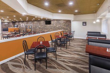 americinn by wyndham janesville