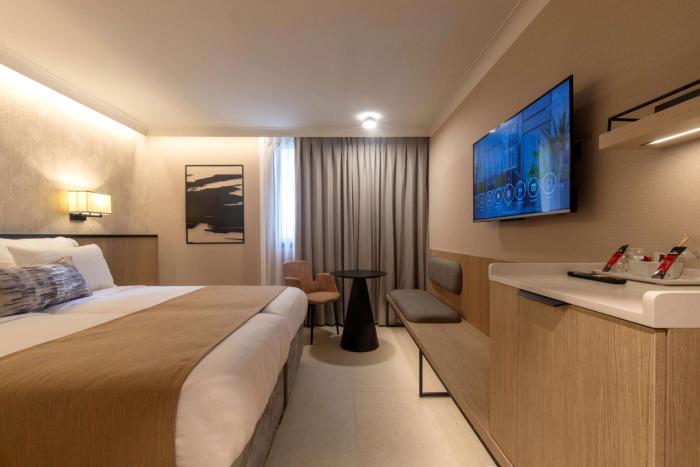 caesar premier jerusalem