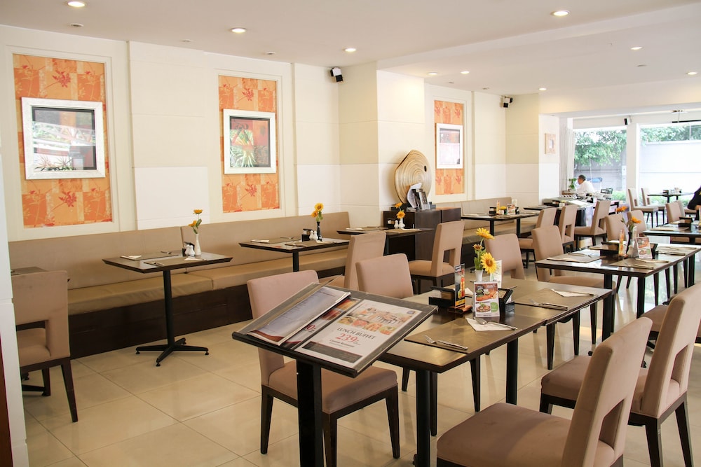 furamaxclusive sathorn bangkok