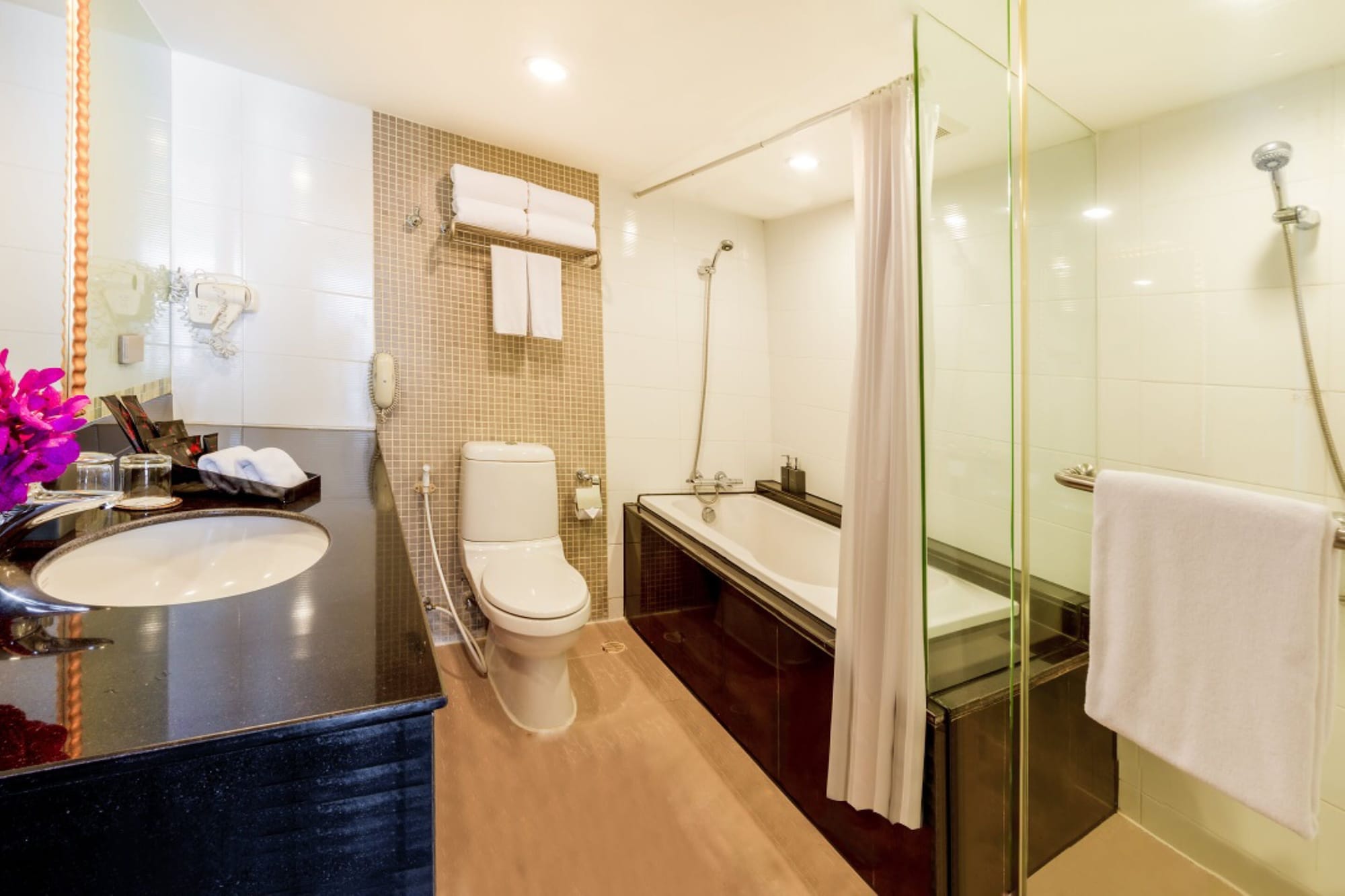furamaxclusive sathorn bangkok