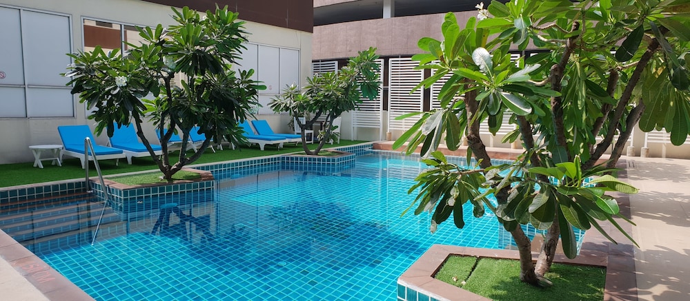 furamaxclusive sathorn bangkok