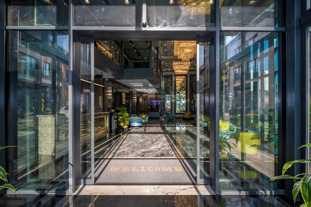 rusel park residence