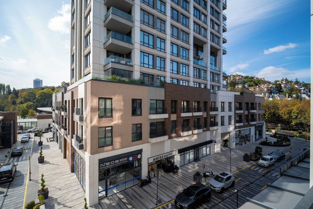 rusel park residence