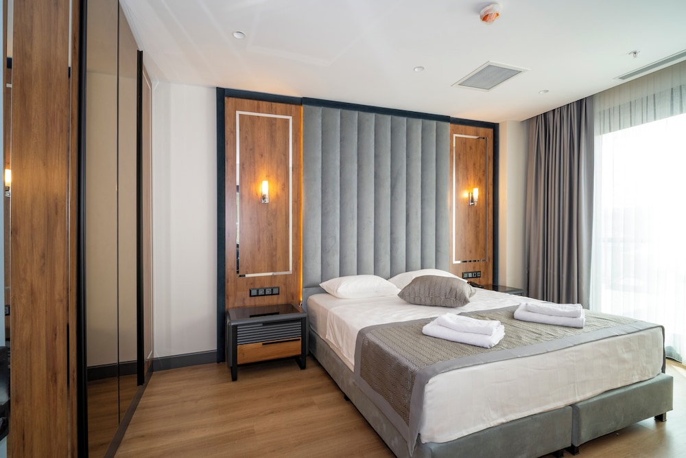 rusel park residence