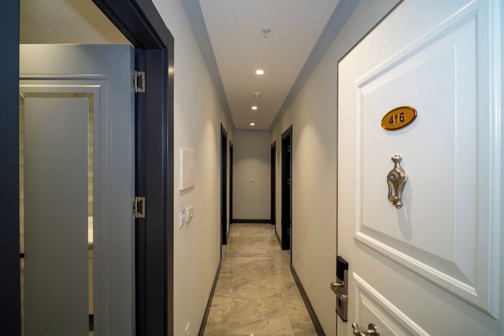 rusel park residence