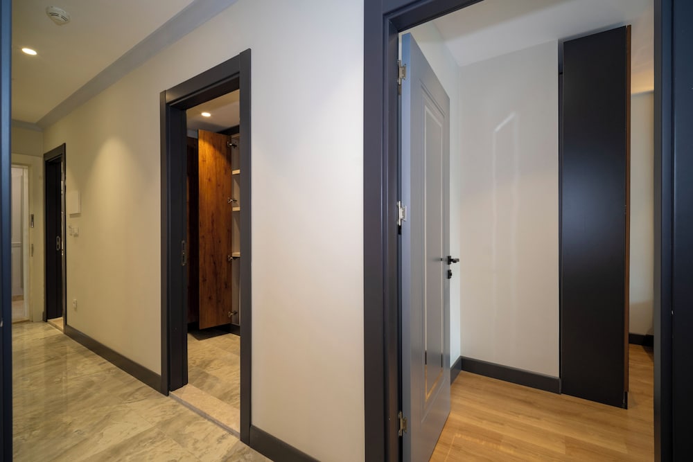 rusel park residence