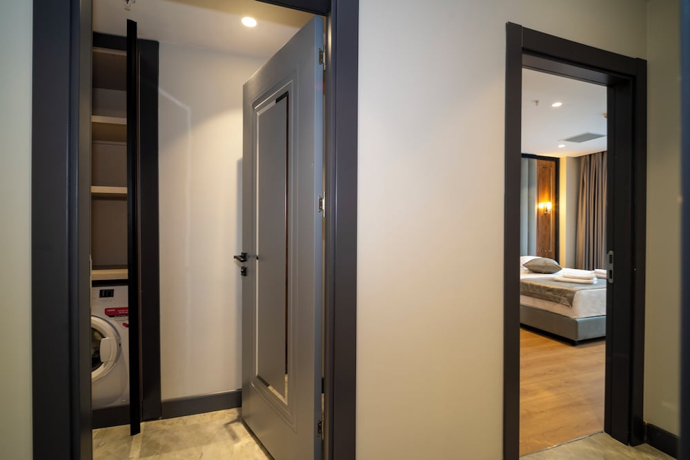 rusel park residence