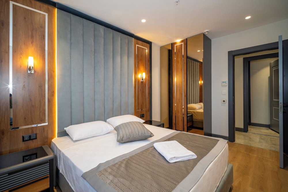 rusel park residence