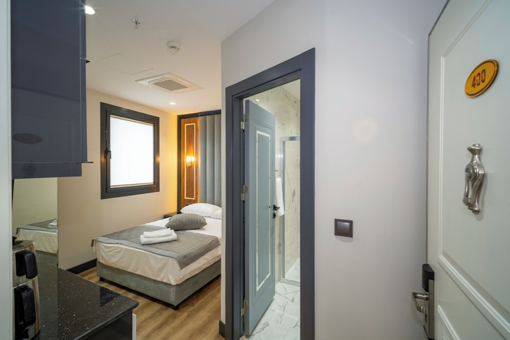 rusel park residence