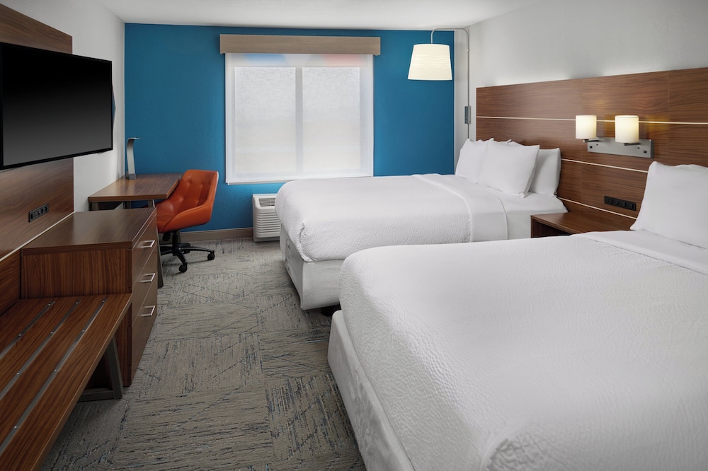 holiday inn express kansas city at the legends