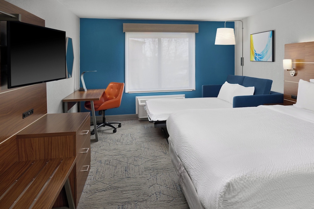 holiday inn express kansas city at the legends