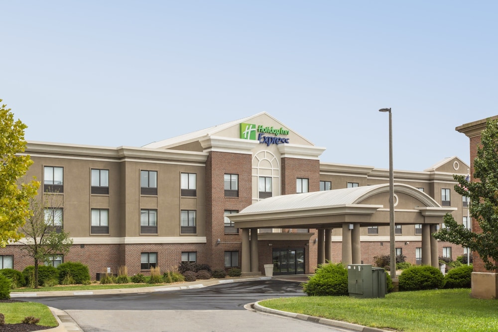 holiday inn express kansas city at the legends