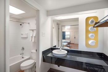 motel 6 colorado springs co air force academy