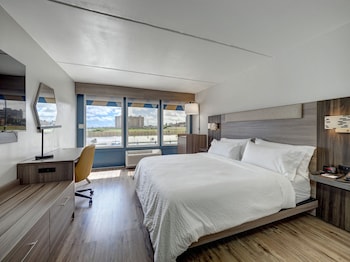 holiday inn express corpus christi beachfront