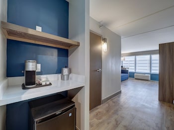 holiday inn express corpus christi beachfront
