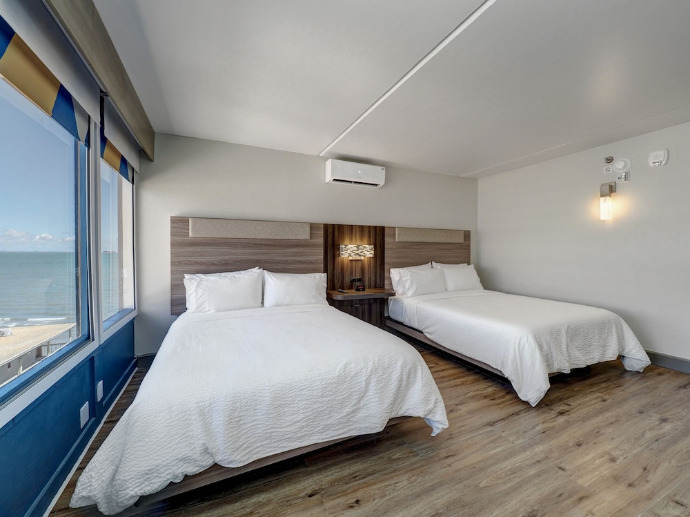 holiday inn express corpus christi beachfront