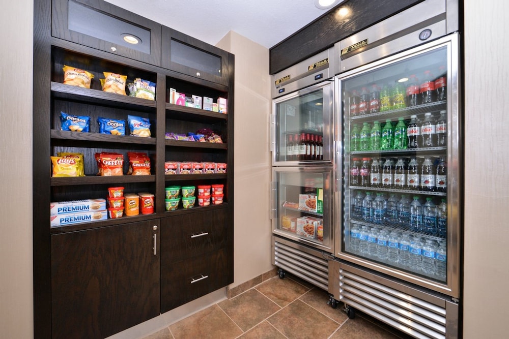 holiday inn express hotel and suites kingman by ihg