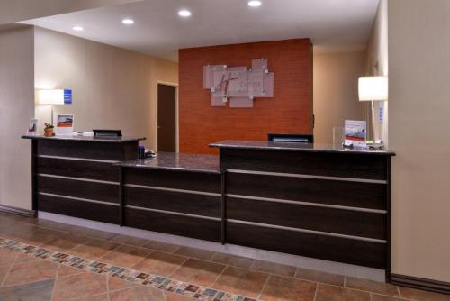 holiday inn express hotel and suites kingman by ihg