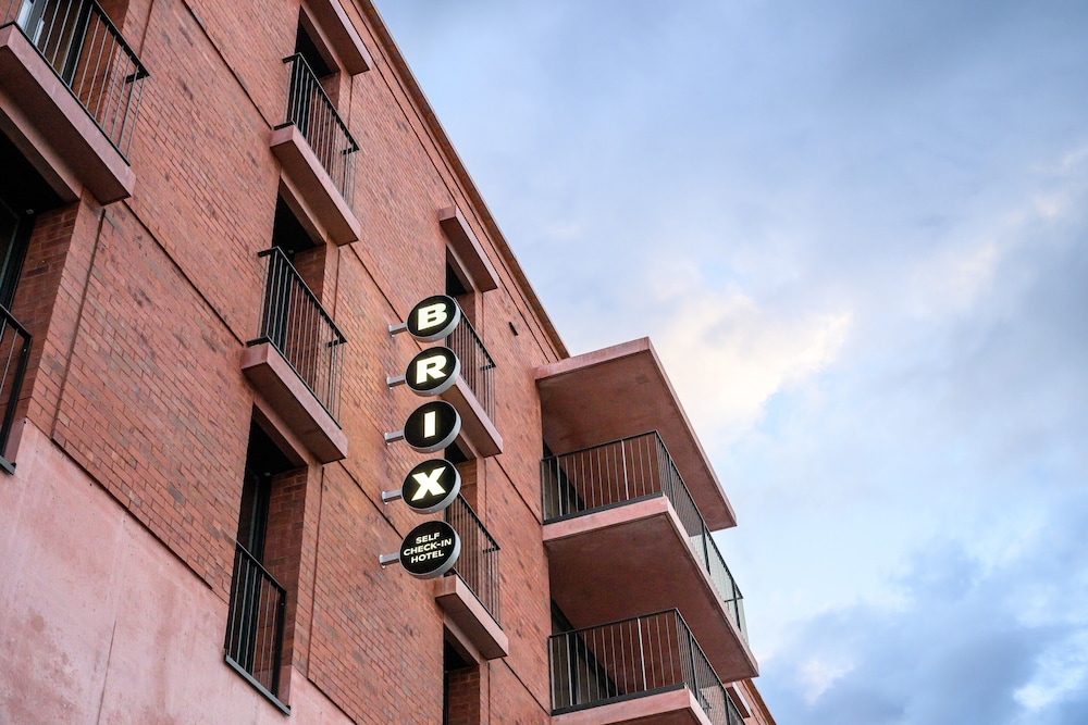 hotel brix