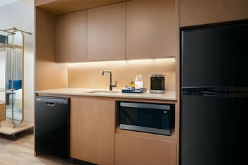 the nobleman fort worth tapestry collection by hilton