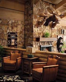 Field & Stream Lodge Bozeman,,4 star