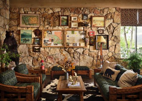 field and stream lodge bozeman