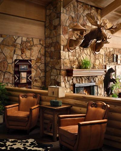field and stream lodge bozeman