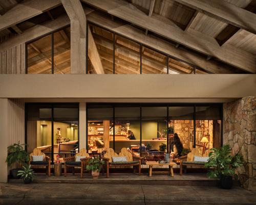 field and stream lodge bozeman