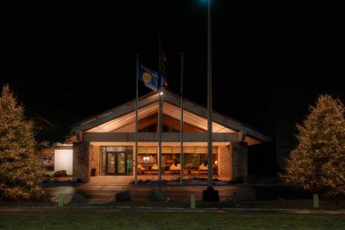 field and stream lodge bozeman