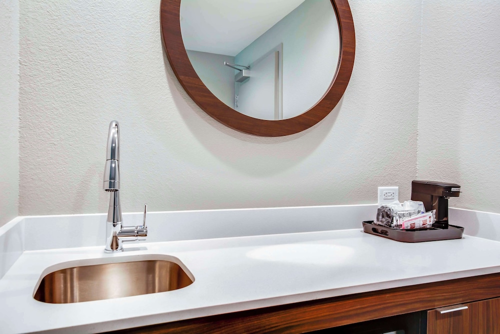 hampton inn and suites by hilton louisville east oxmoor