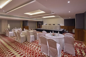 grand continent mahabalipuram