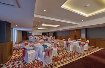 grand continent mahabalipuram